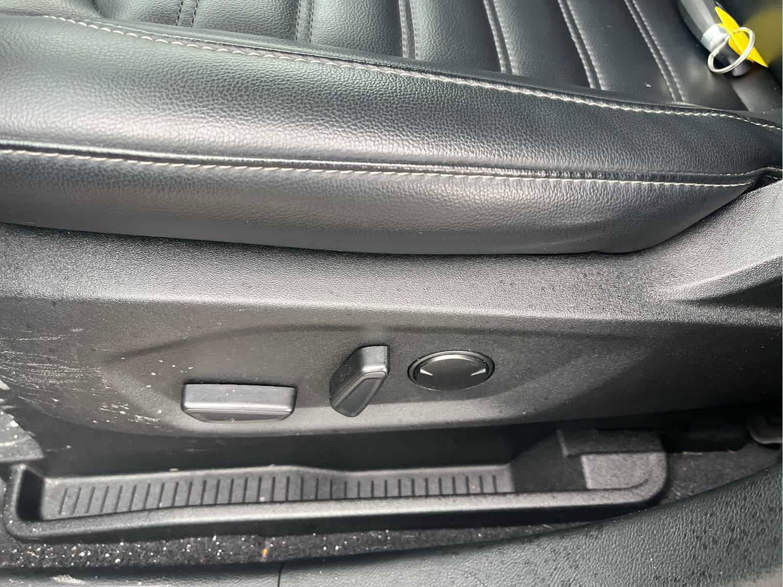 Certified 2024 Ford Edge SEL w/ Convenience Package image 25