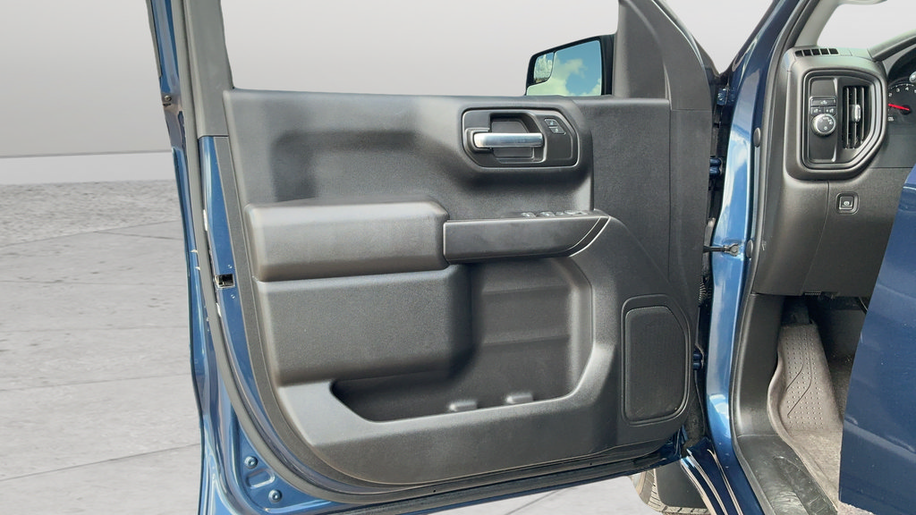 Used 2022 Chevrolet Silverado 1500 Custom RWD image 18