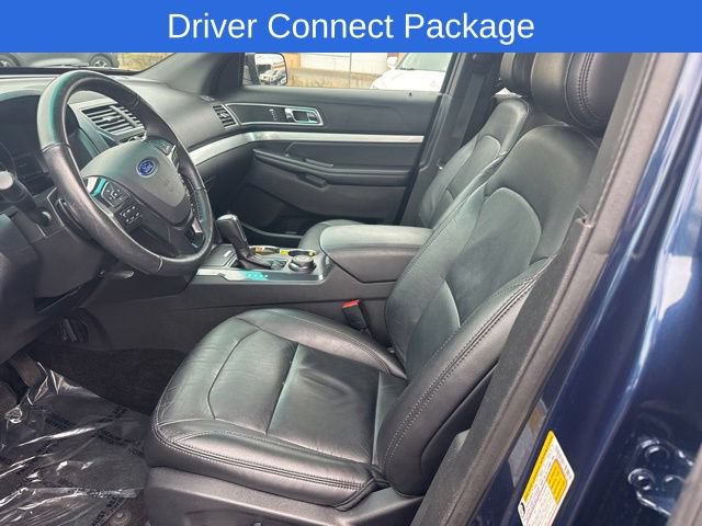 Certified 2017 Ford Explorer XLT w/ Equipment Group 202A AWD/4WD image 9