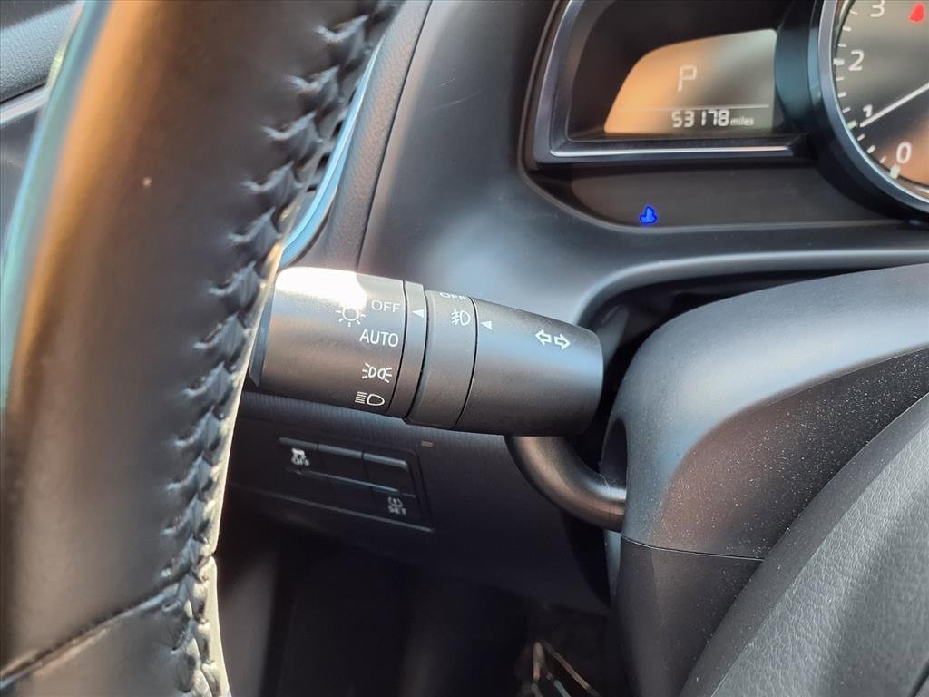 Used 2018 MAZDA MAZDA3 Grand Touring image 19