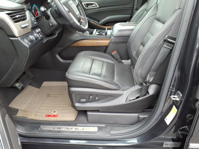 Used 2020 GMC Yukon XL Denali w/ Open Road Package image 17