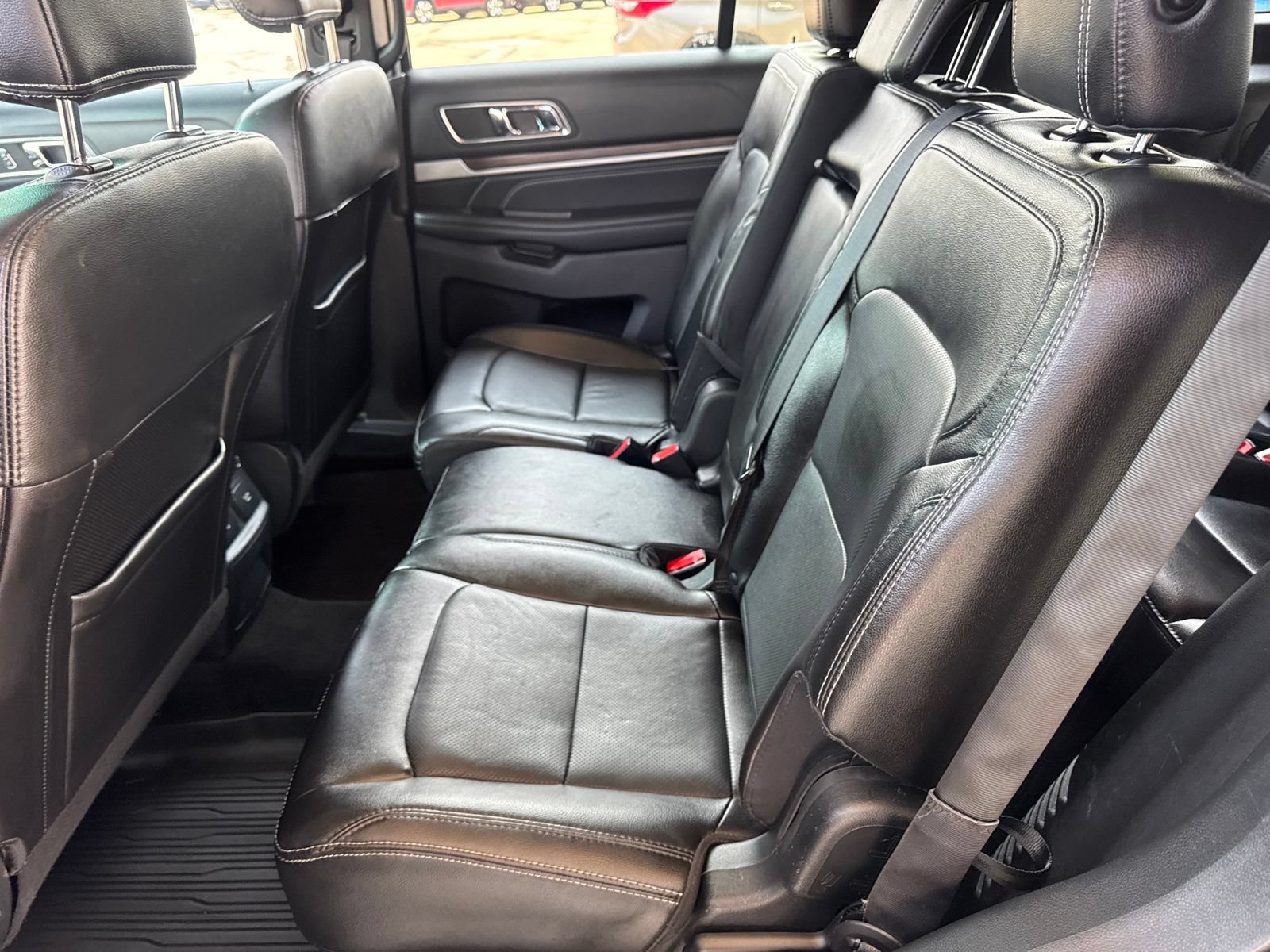 Certified 2018 Ford Explorer Limited w/ Equipment Group 301A AWD/4WD image 37