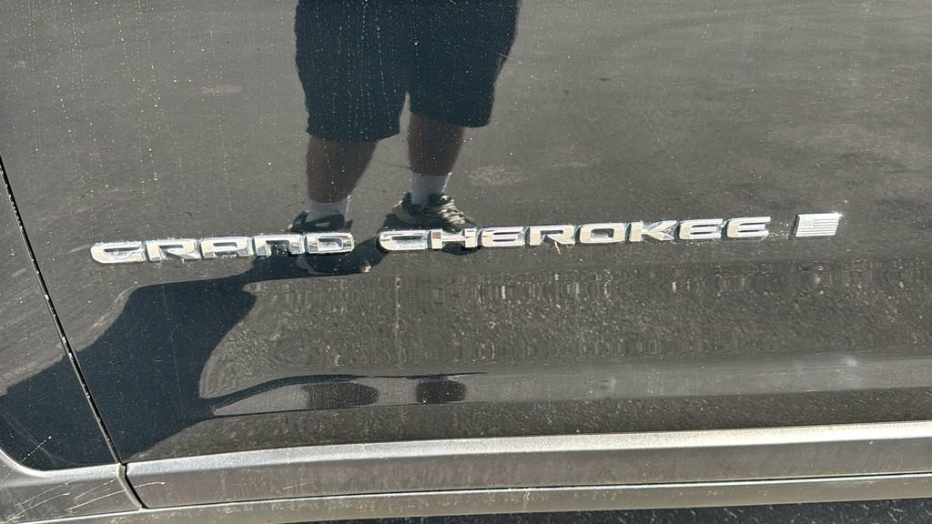 Used 2023 Jeep Grand Cherokee Limited image 8