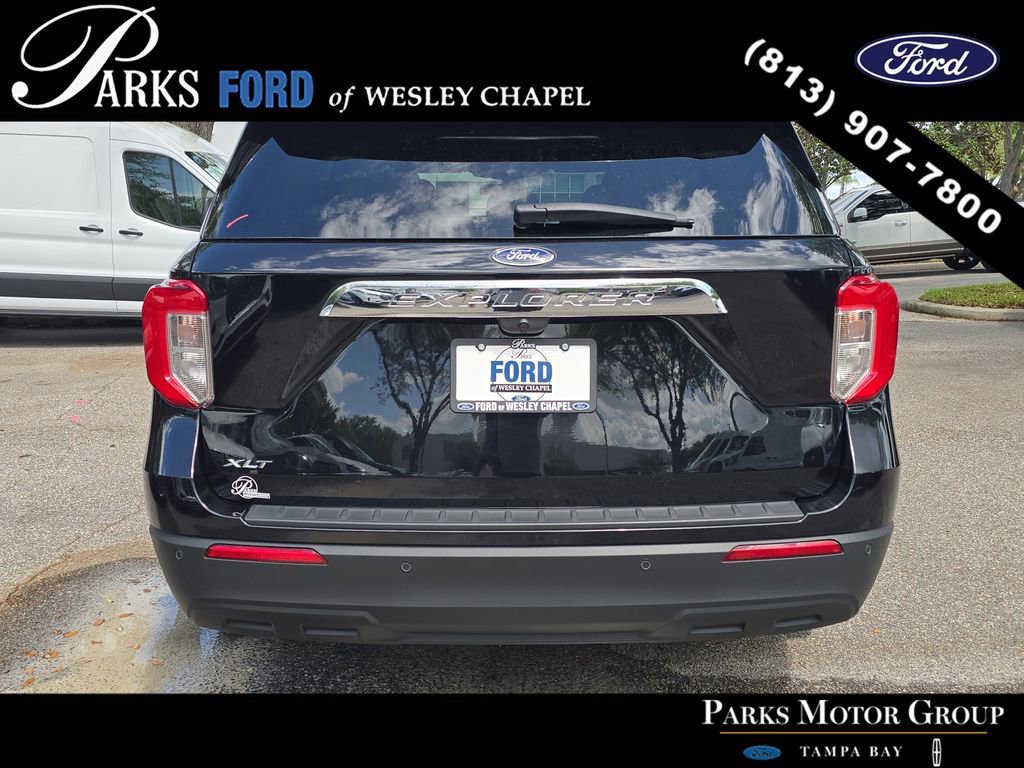 Certified 2024 Ford Explorer XLT image 4