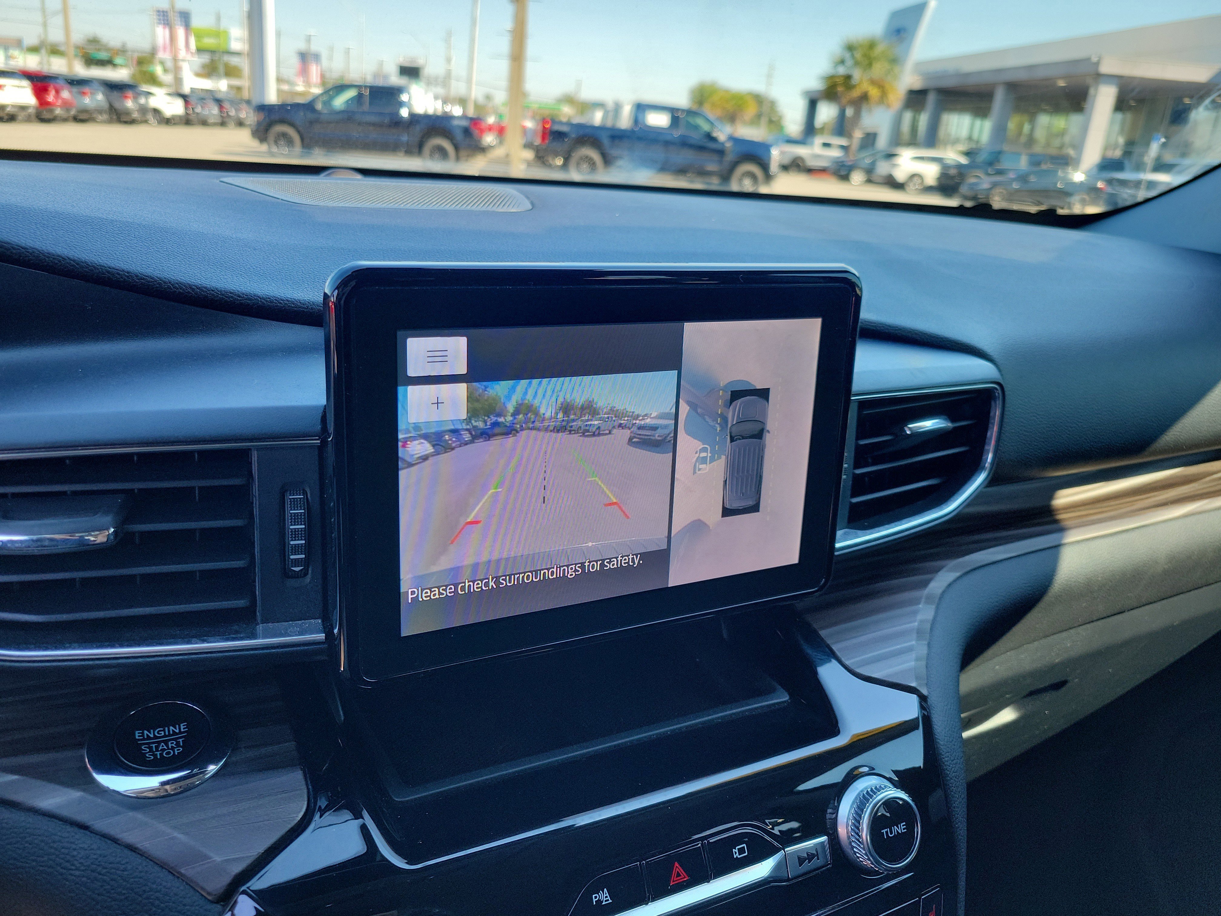 Certified 2022 Ford Explorer Limited image 17