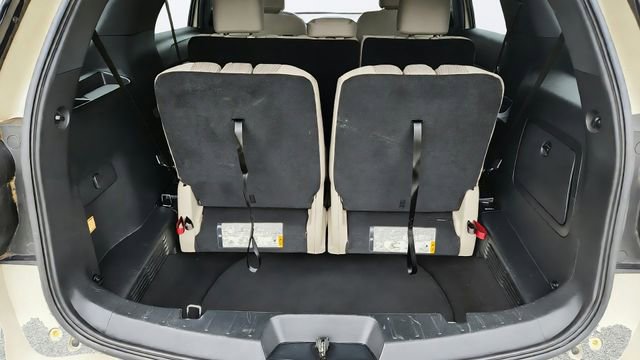 Certified 2018 Ford Explorer XLT FWD image 20