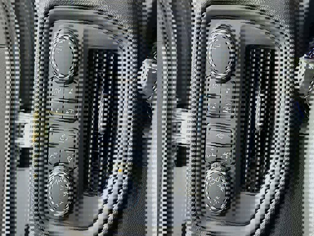 Used 2023 Chevrolet Silverado 1500 W/T w/ WT Value Package image 26