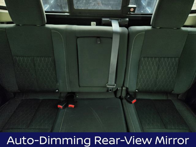Used 2019 Nissan Titan SV w/ SV Convenience Package image 17