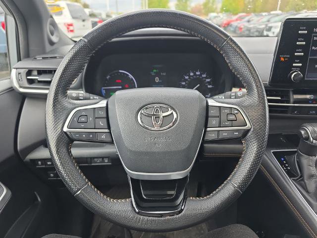 Used 2022 Toyota Sienna XLE Woodland Edition AWD/4WD image 25