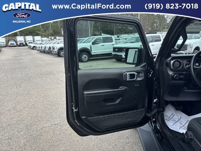 Used 2021 Jeep Wrangler Unlimited Sport image 19