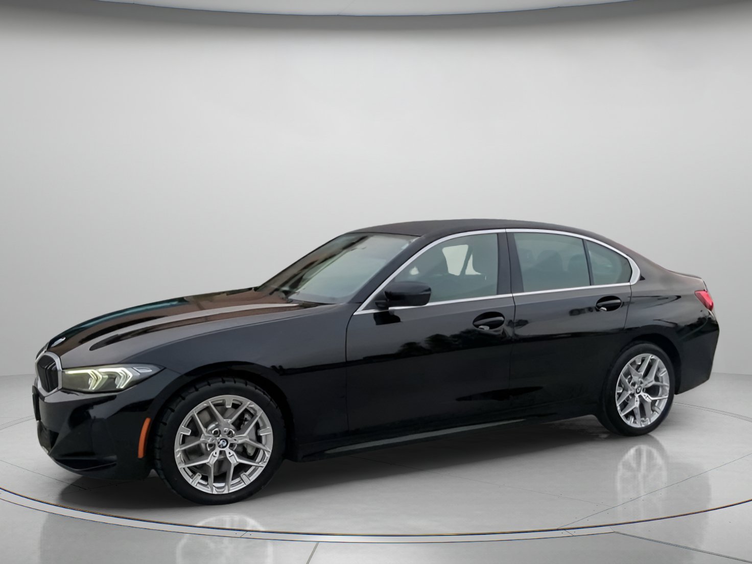 Used 2025 BMW 330i Sedan RWD image 14