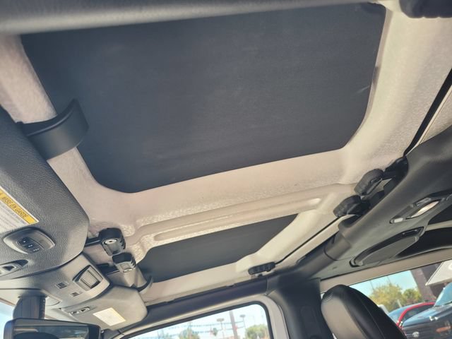 Used 2018 Jeep Wrangler Rubicon AWD/4WD image 20