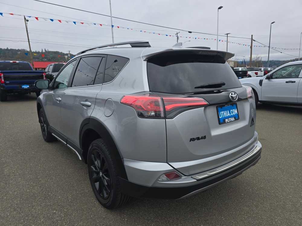 Used 2018 Toyota RAV4 Adventure image 3