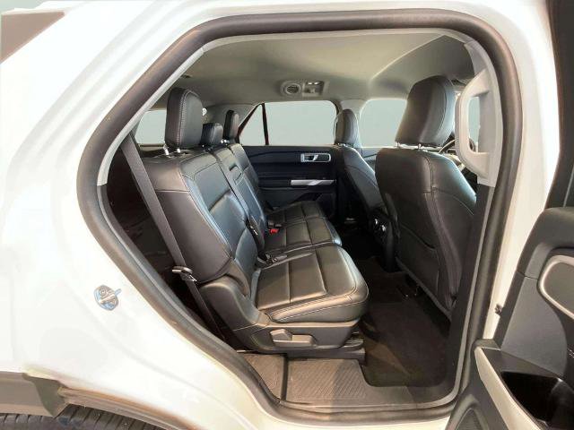 Certified 2021 Ford Explorer XLT w/ Equipment Group 202A AWD/4WD image 24