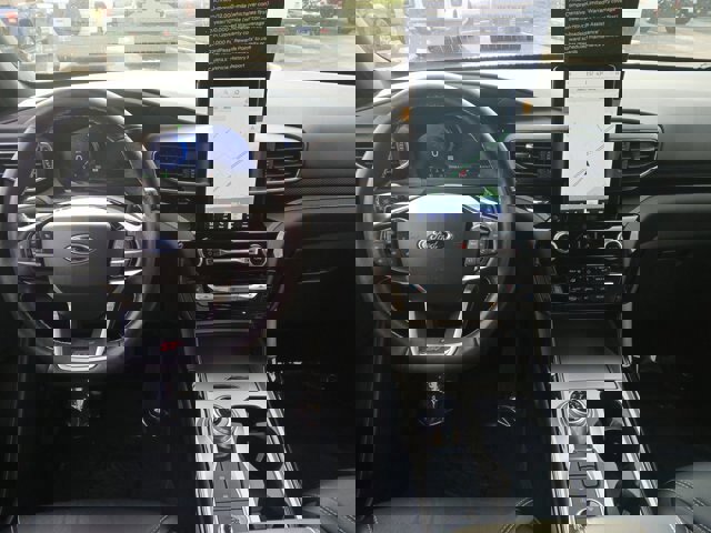 Certified 2022 Ford Explorer ST w/ Equipment Group 401A image 9