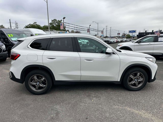 Used 2023 BMW X1 xDrive28i image 4