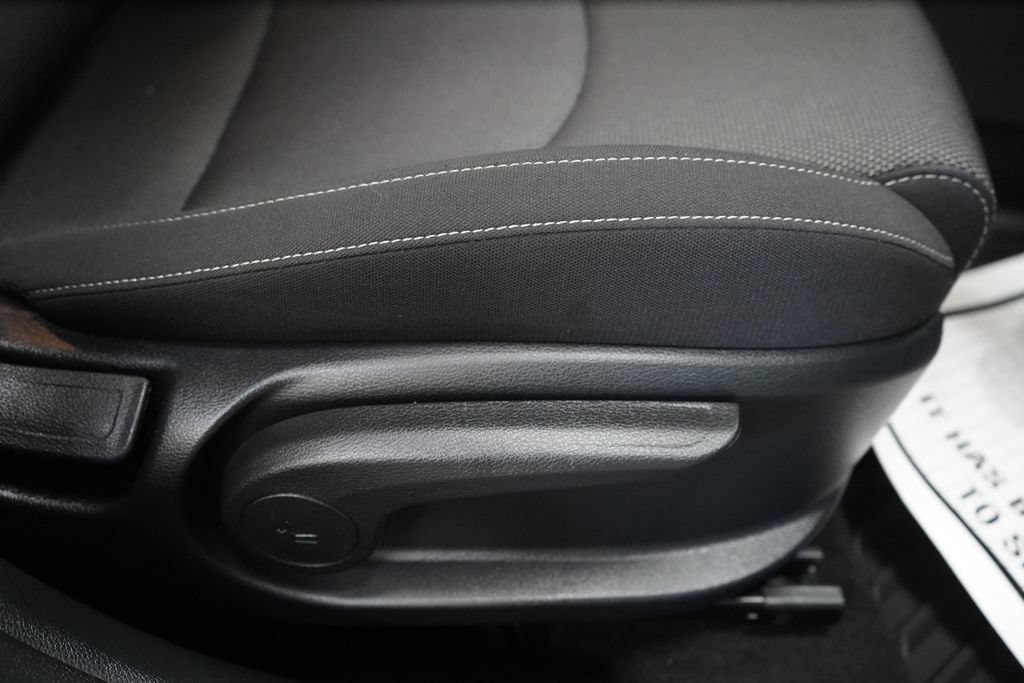 Used 2024 Kia Forte LXS w/ LXS Technology Package FWD image 21