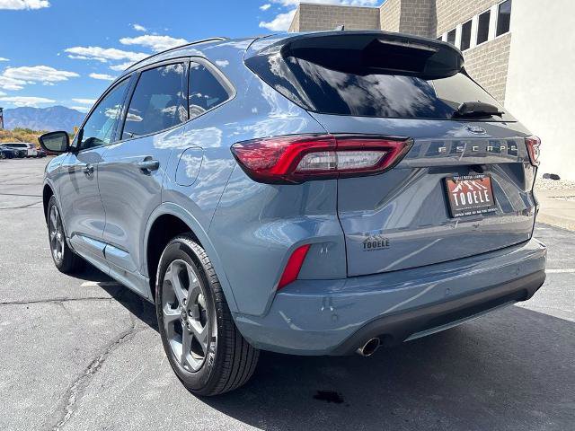 Certified 2023 Ford Escape ST-Line w/ Tech Pack #1 AWD/4WD image 4