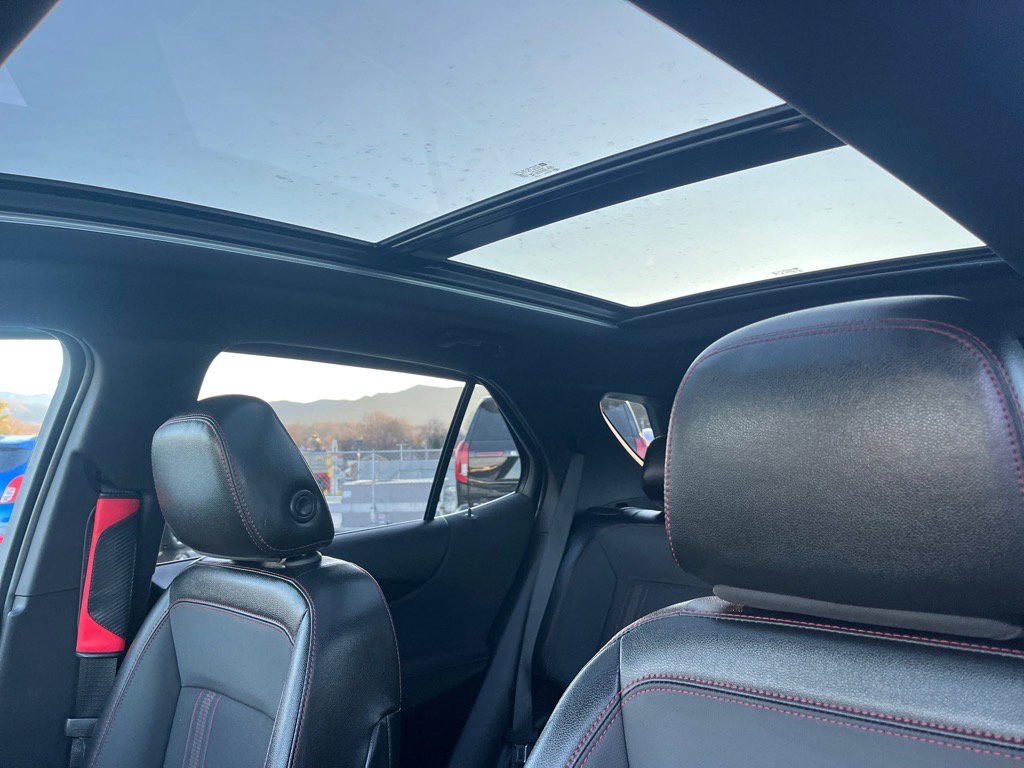 Used 2023 Chevrolet Equinox RS image 7