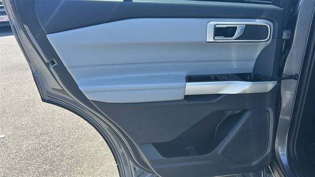 Certified 2023 Ford Explorer XLT w/ Equipment Group 202A AWD/4WD image 15