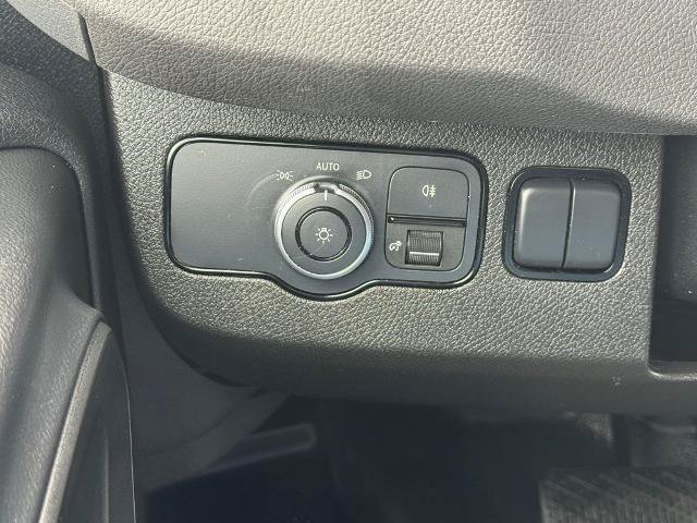 Used 2023 Mercedes-Benz Sprinter 2500 image 14