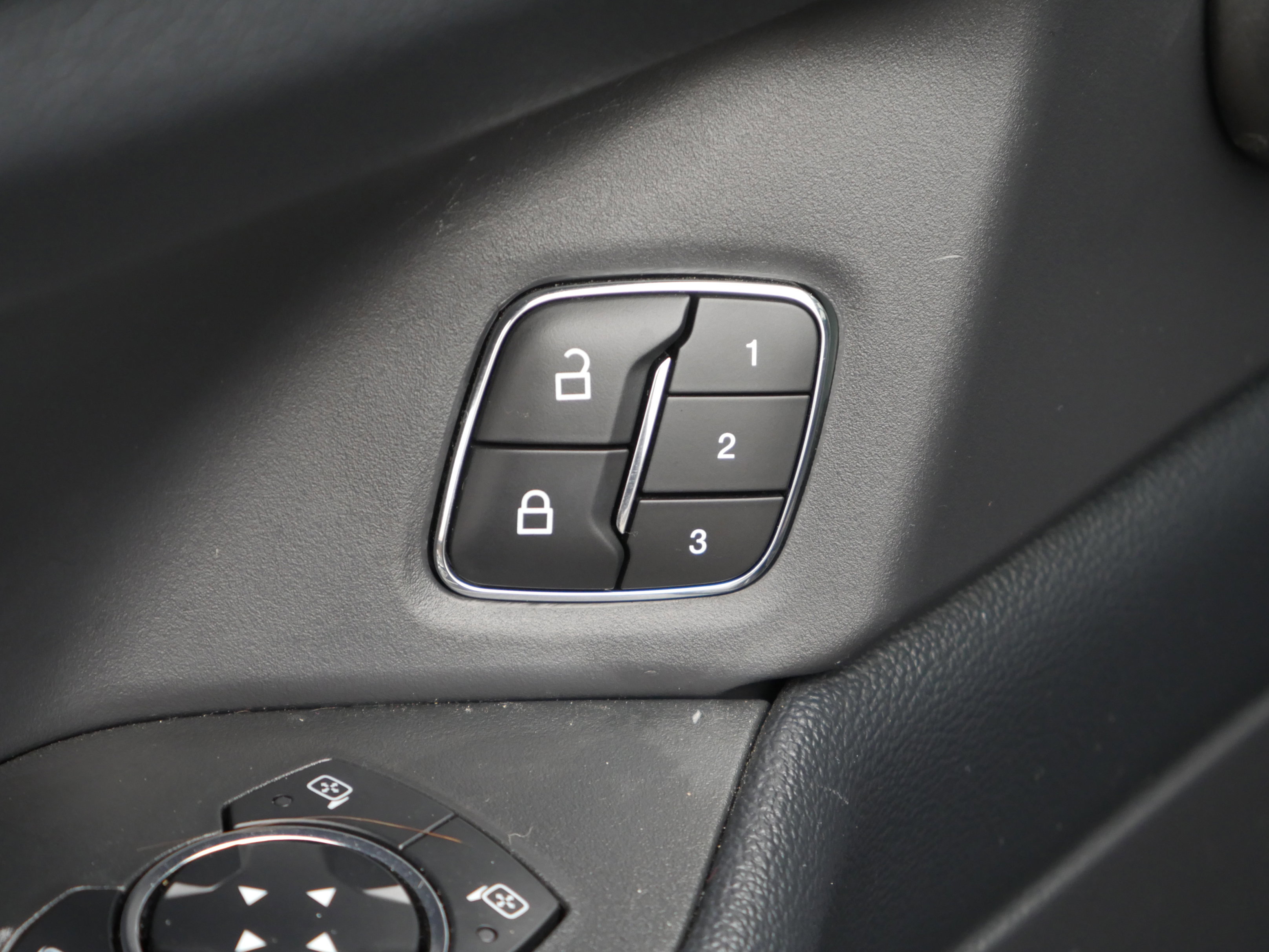 Certified 2024 Ford Expedition Limited image 42