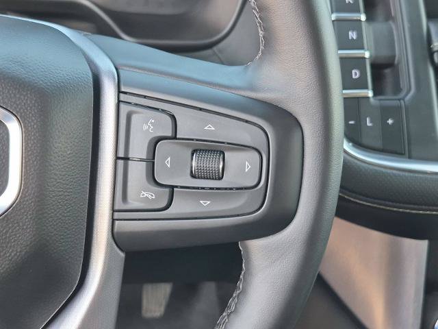 Used 2024 GMC Yukon XL SLT w/ SLT Luxury Package AWD/4WD image 21
