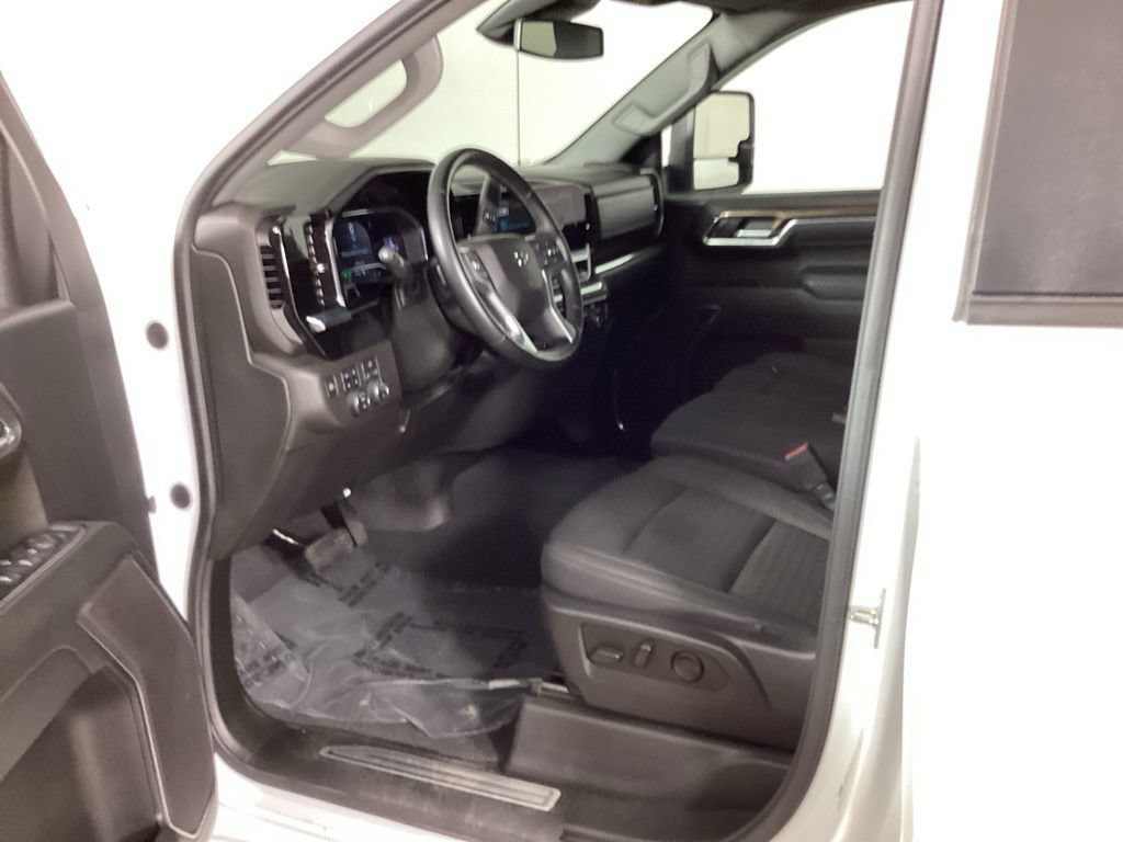 Used 2023 Chevrolet Silverado 1500 RST AWD/4WD image 27