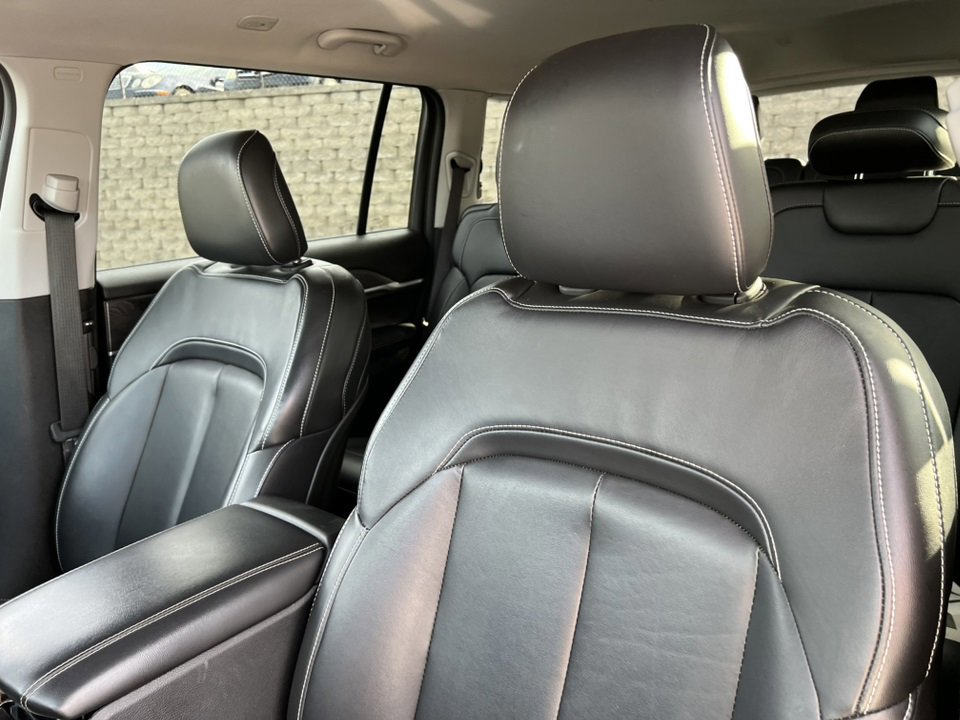 Used 2022 Jeep Grand Cherokee L Limited image 20