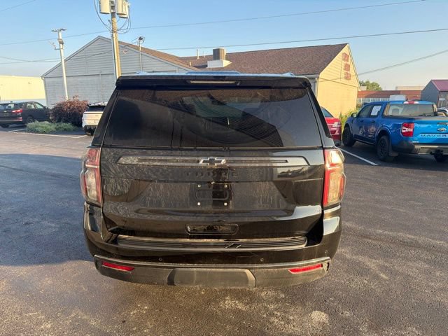 Used 2022 Chevrolet Tahoe Z71 w/ Luxury Package AWD/4WD image 3