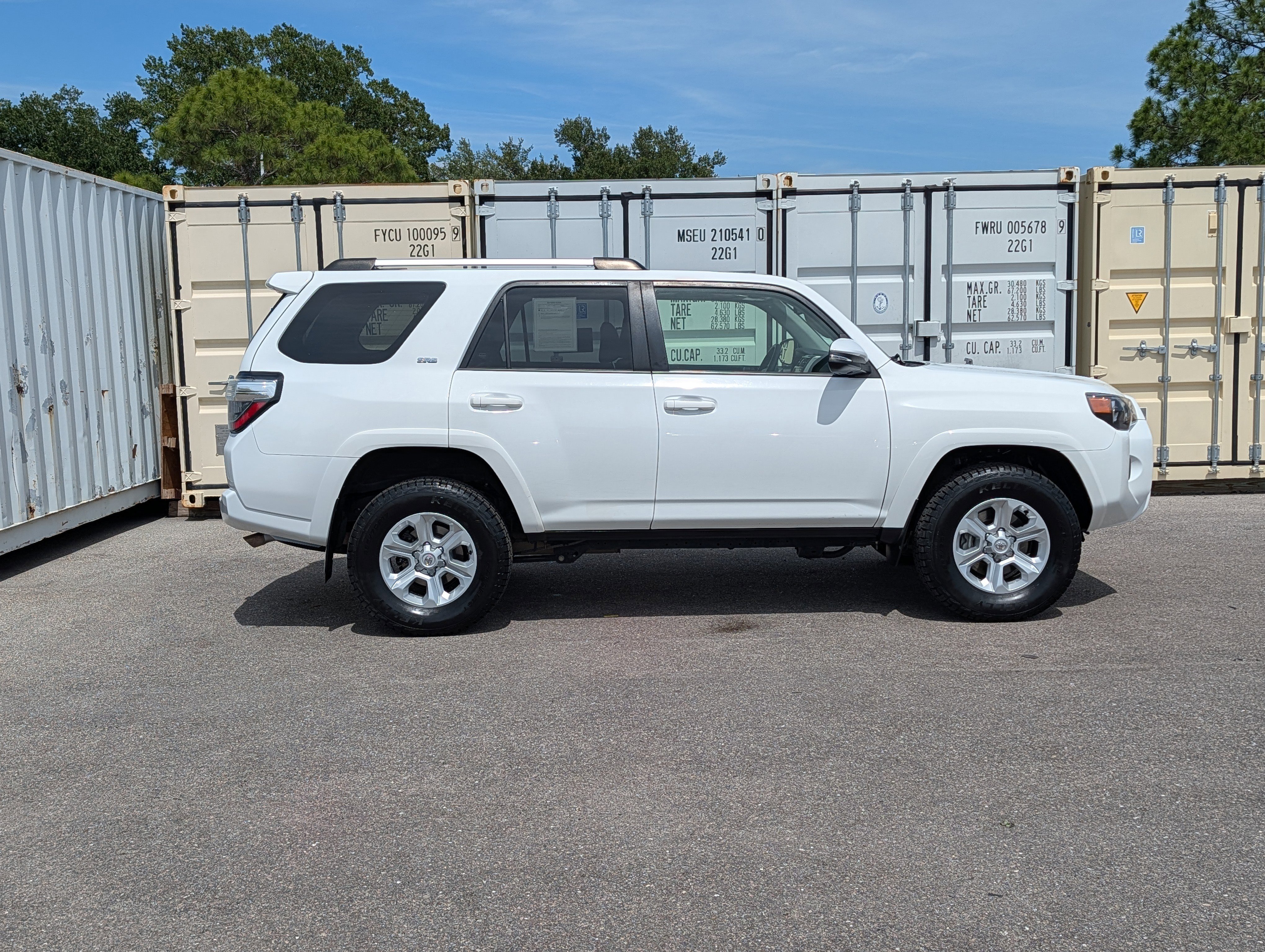 Used 2022 Toyota 4Runner SR5 Premium w/ Moonroof Package AWD/4WD image 3