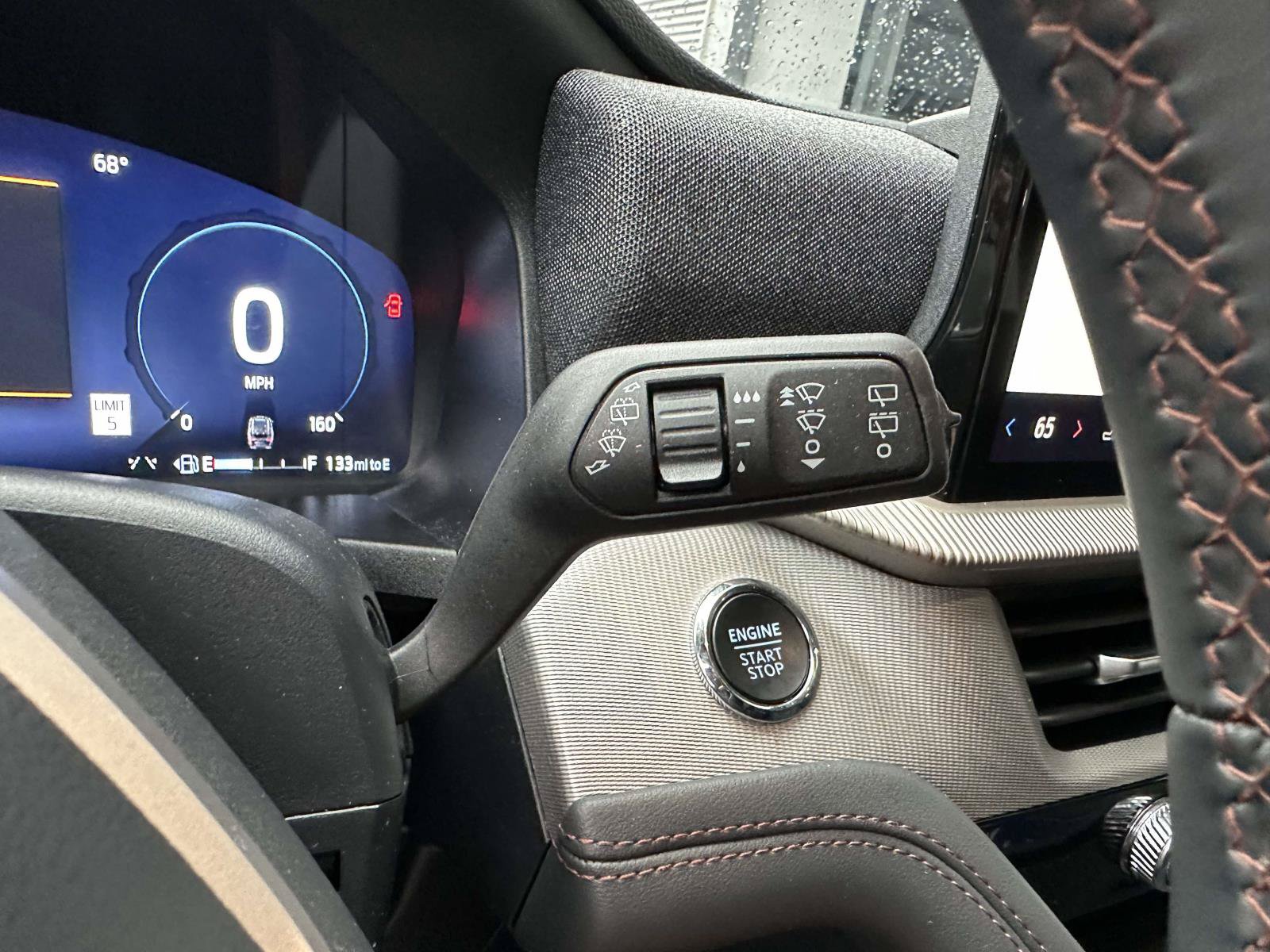 Certified 2025 Ford Explorer Active AWD/4WD image 29
