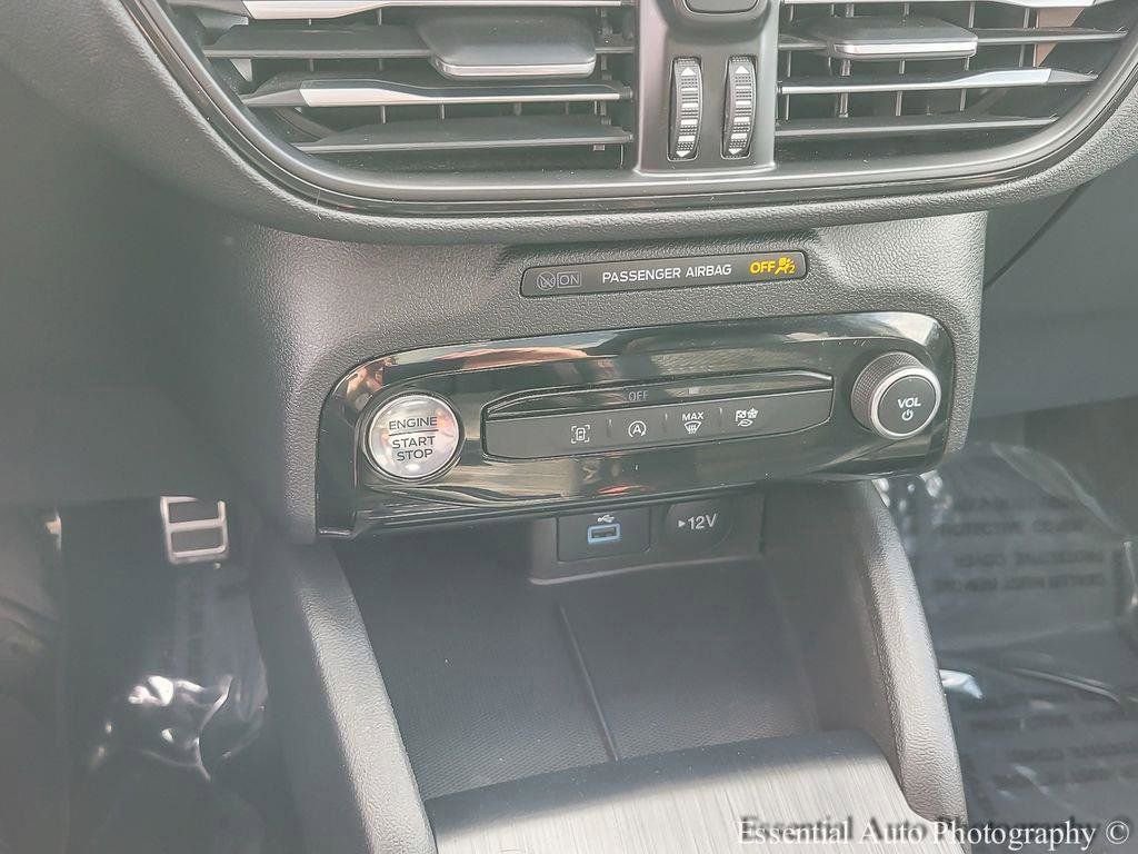 Certified 2023 Ford Escape ST-Line w/ Tech Pack #1 AWD/4WD image 18