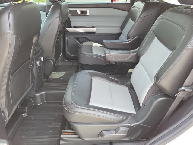 Certified 2022 Ford Explorer XLT w/ Equipment Group 202A image 13
