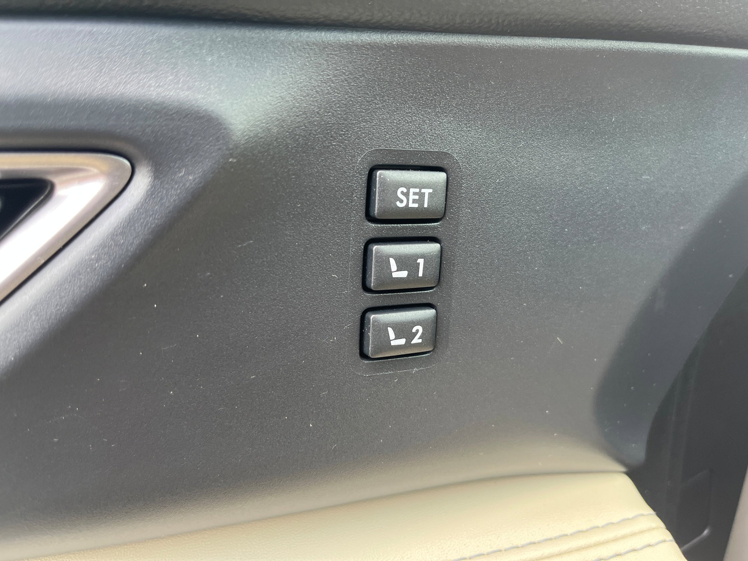 Used 2019 Subaru Ascent Limited AWD/4WD image 23
