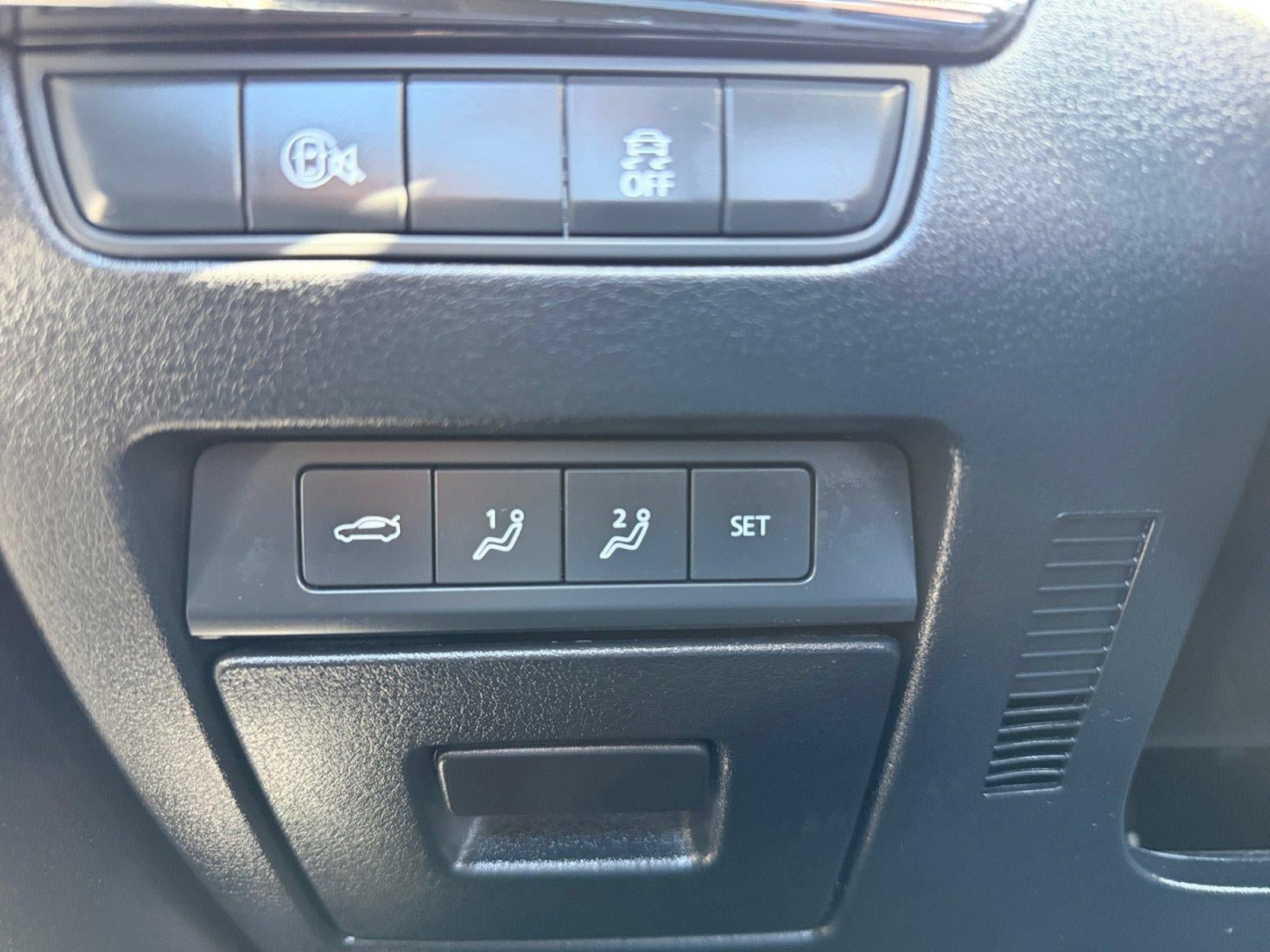Used 2024 MAZDA MAZDA3 s FWD image 18
