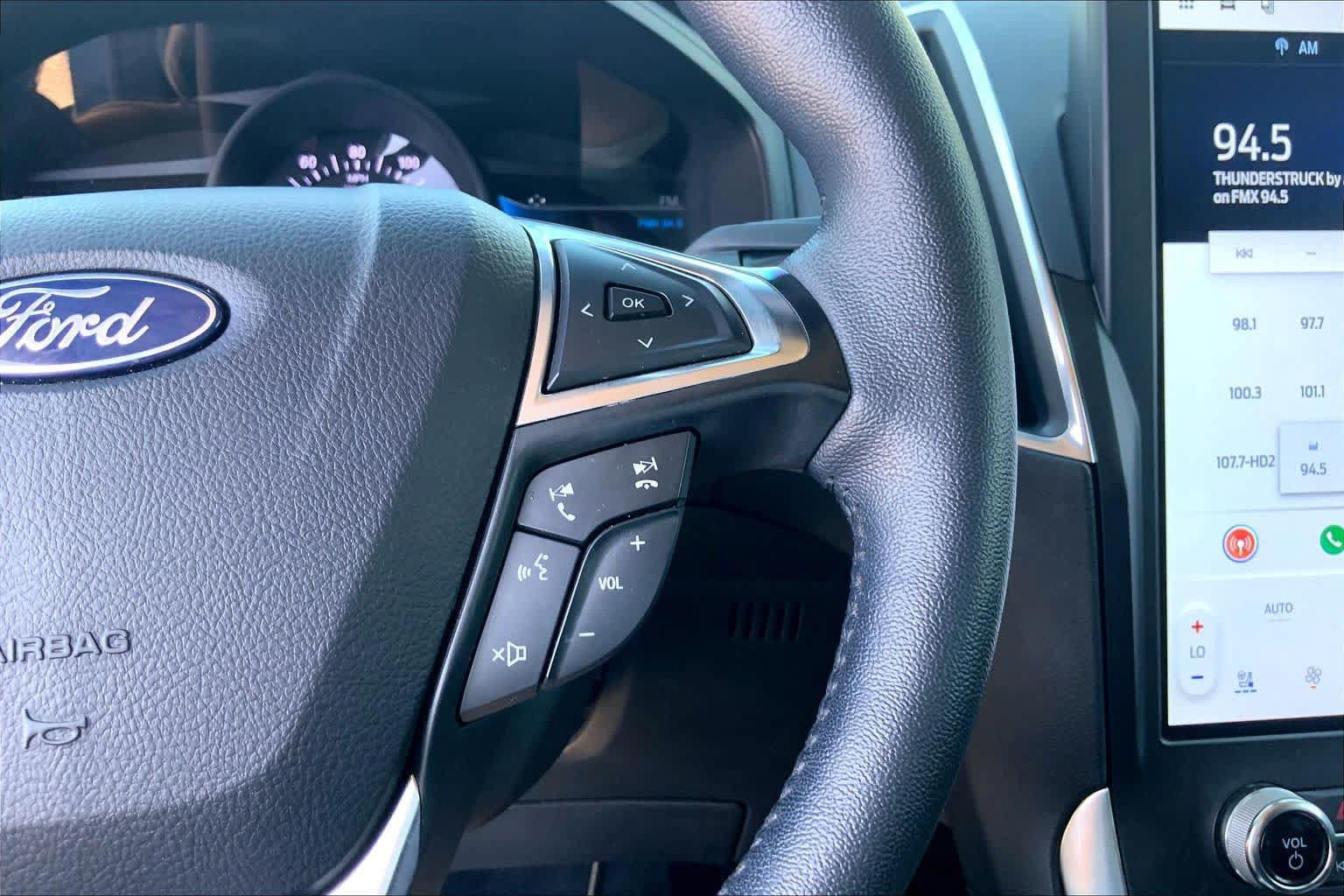 Certified 2024 Ford Edge Titanium AWD/4WD image 25
