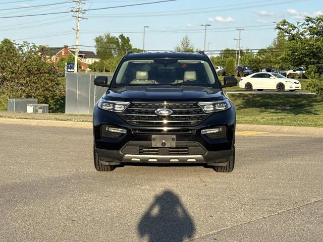Certified 2024 Ford Explorer XLT w/ Equipment Group 202A AWD/4WD image 2