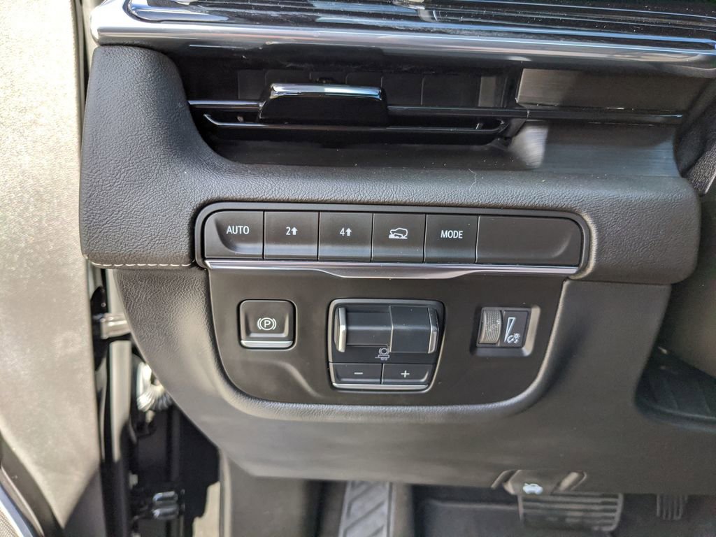 Used 2022 Cadillac Escalade ESV Sport w/ LPO, ONYX Package image 28