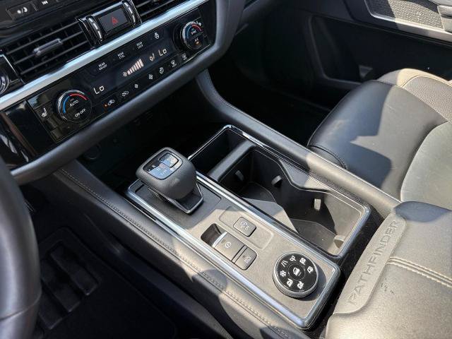 Used 2023 Nissan Pathfinder SL w/ SL Premium Package AWD/4WD image 22