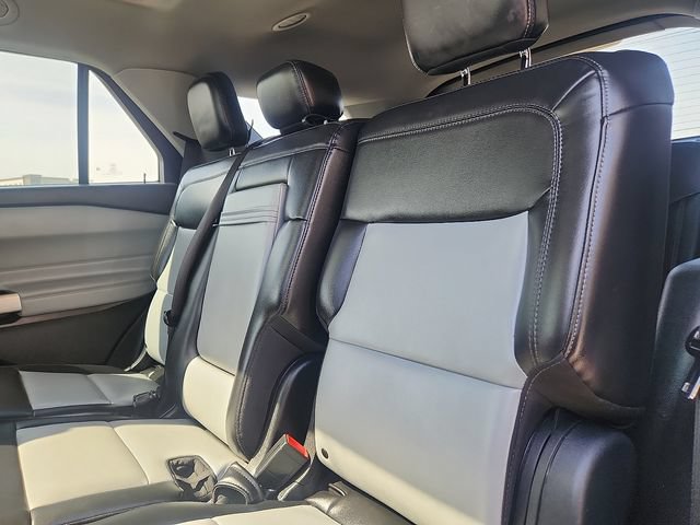 Certified 2023 Ford Explorer XLT w/ Equipment Group 202A AWD/4WD image 25