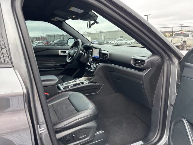 Certified 2024 Ford Explorer ST-Line w/ Class IV Trailer Tow Package image 8