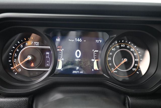 Used 2024 Jeep Wrangler Unlimited Sahara w/ Safety Group AWD/4WD image 28