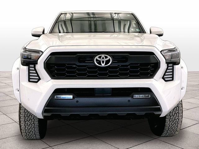 Used 2024 Toyota Tacoma TRD Off-Road w/ TRD Off Road Upgrade Package AWD/4WD image 3