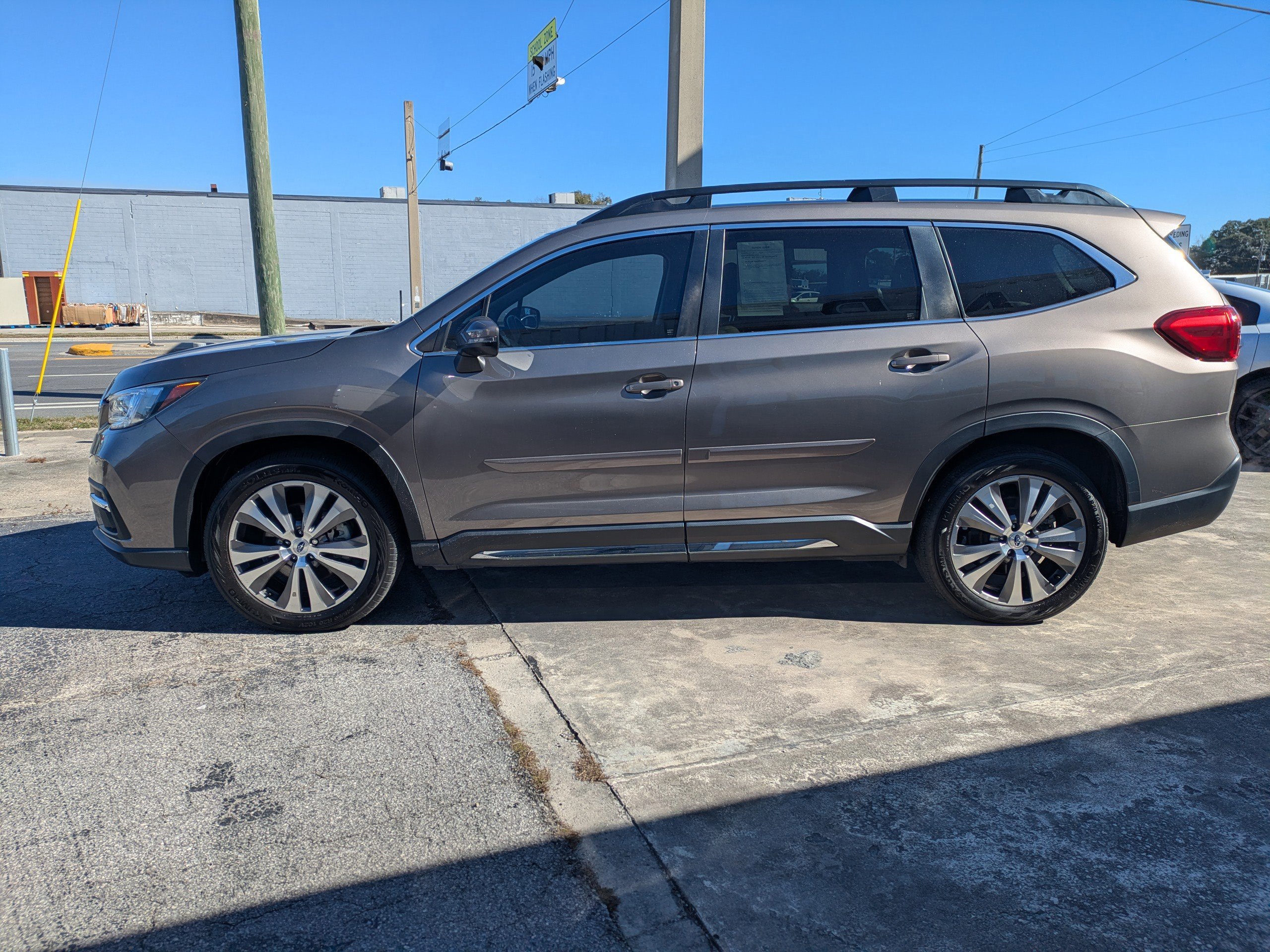 Used 2022 Subaru Ascent Limited image 2