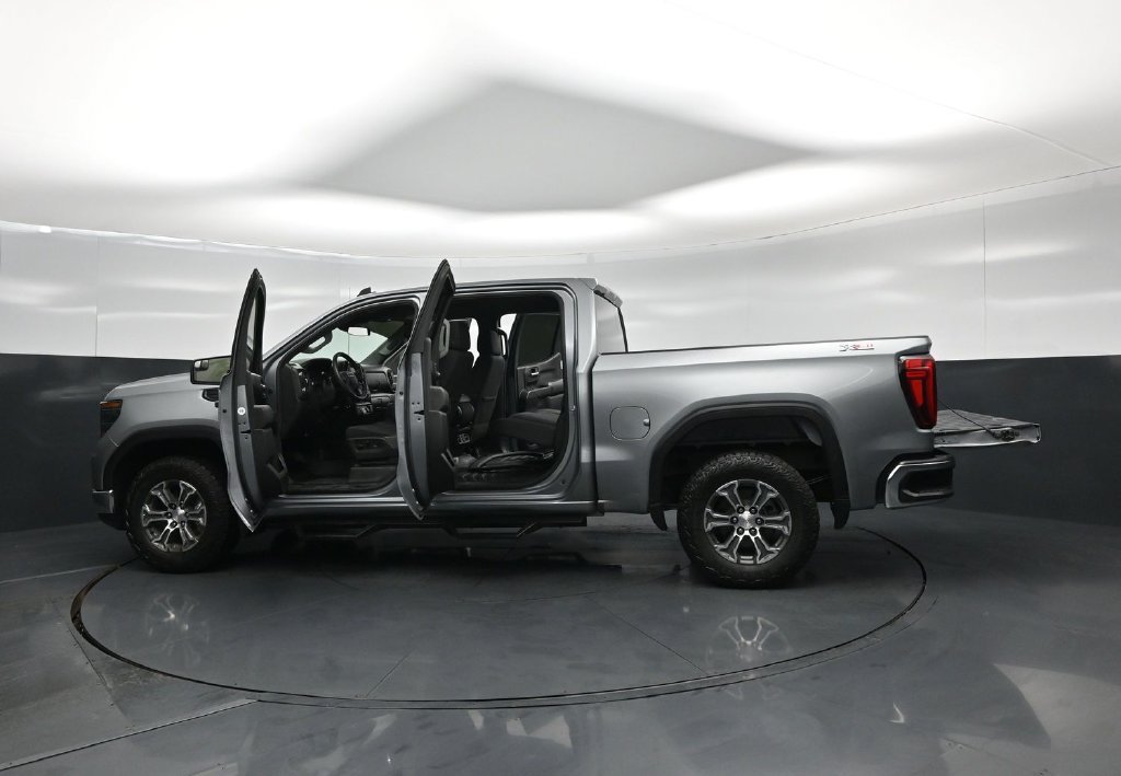 Used 2024 GMC Sierra 1500 Pro w/ Pro Value Package AWD/4WD image 32