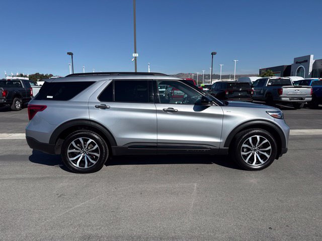 Certified 2023 Ford Explorer ST-Line w/ Class IV Trailer Tow Package AWD/4WD image 5