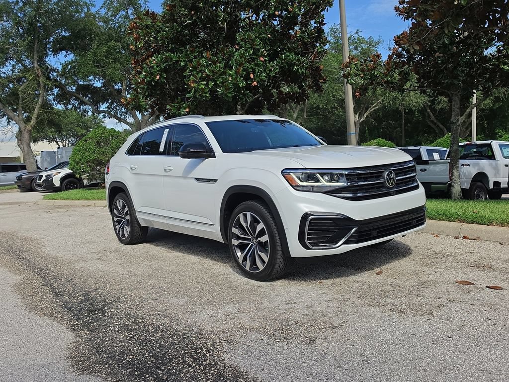 Used 2022 Volkswagen Atlas Cross Sport SEL Premium R-Line AWD/4WD image 2