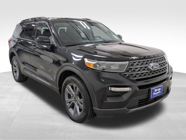 Certified 2023 Ford Explorer XLT w/ Equipment Group 202A AWD/4WD image 18