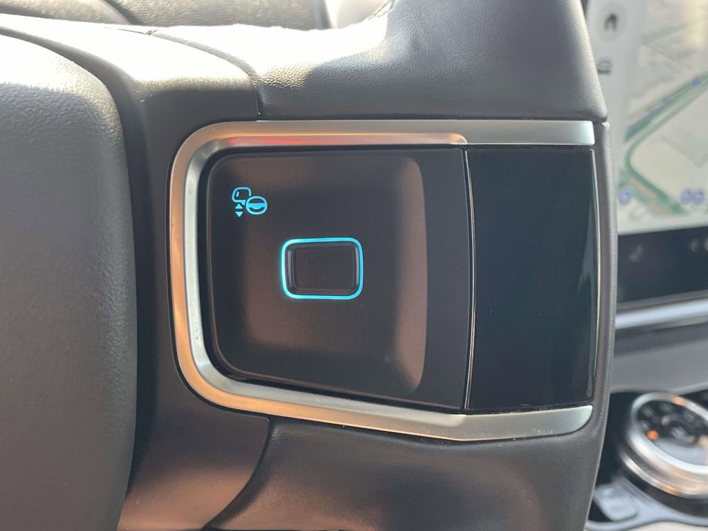 Certified 2025 Ford Expedition Active AWD/4WD image 10